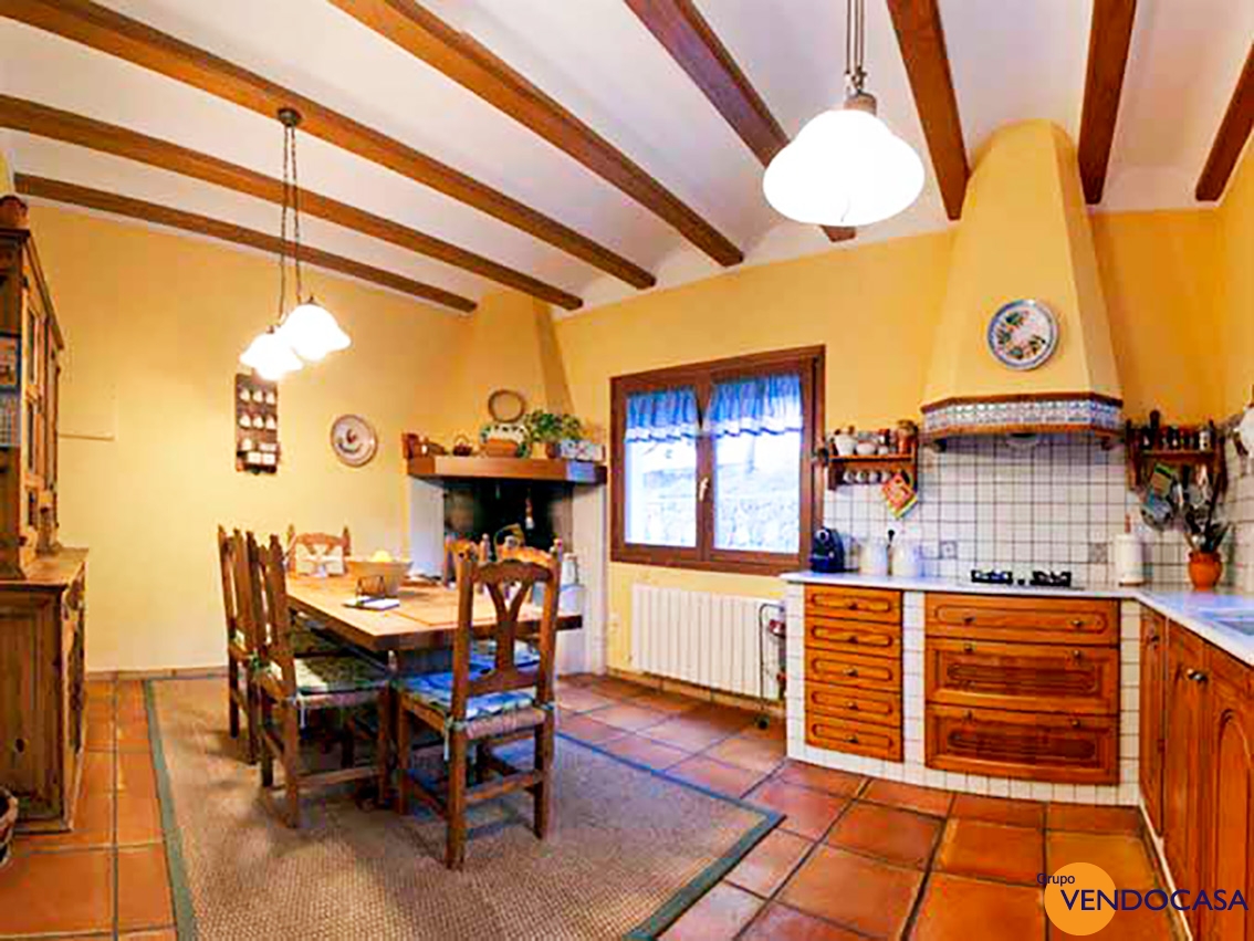 Superb Finca with horses & stables
