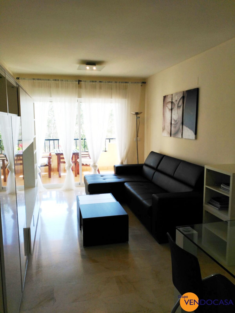 Fornt line apartment with sea view
