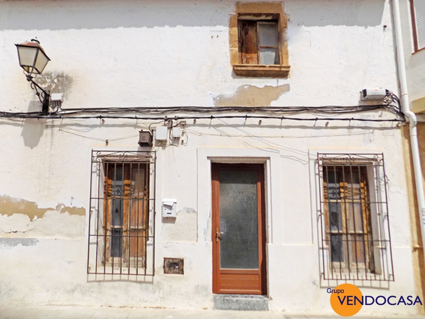 Townhouse in historic center of Javea title=