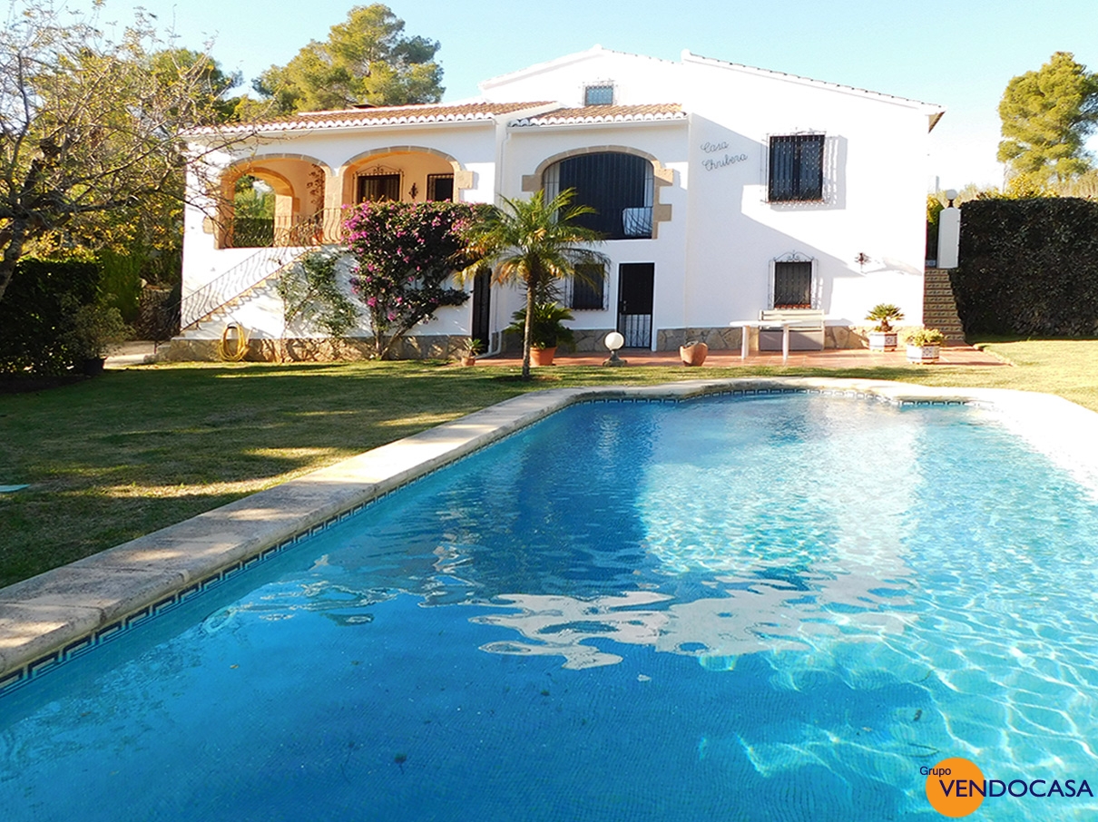 Traditional spacious villa at Tosalet title=