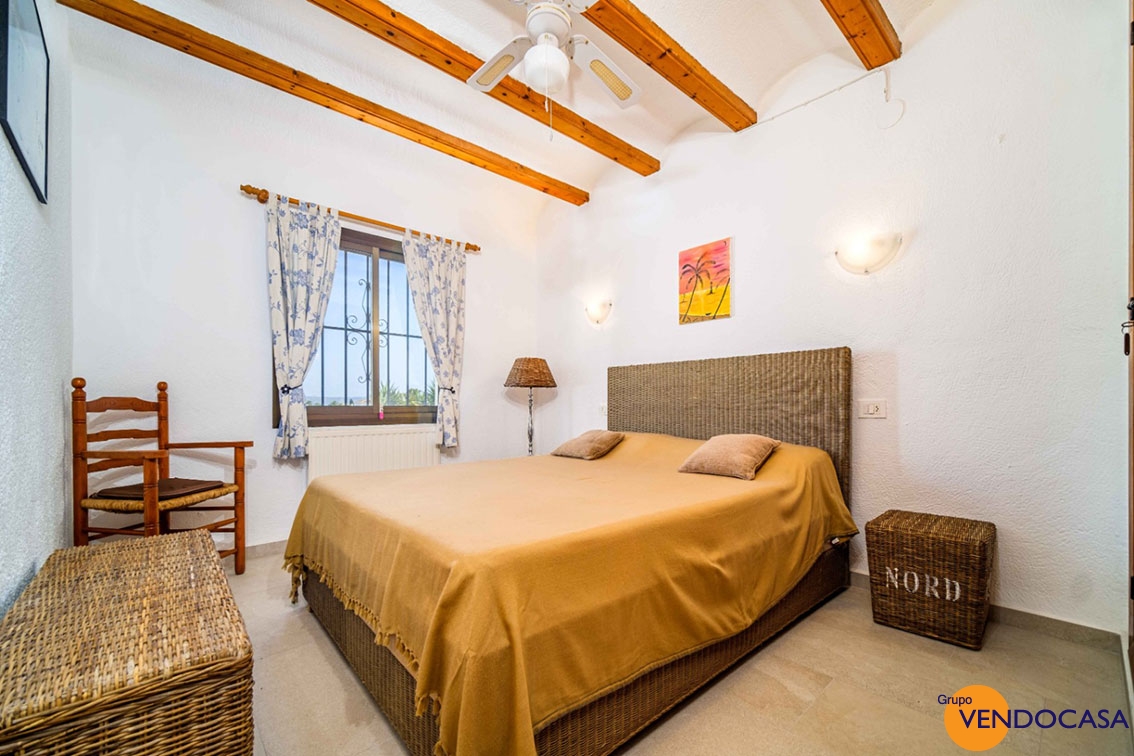 Charming 4 bedroom villa at pinosol