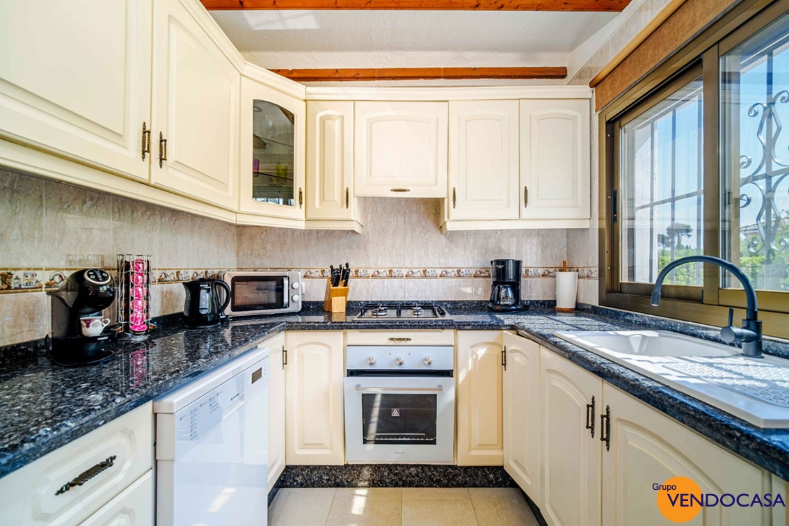 Charming 4 bedroom villa at pinosol