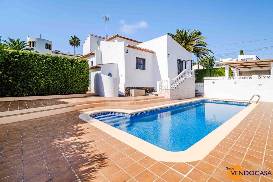 Charming 4 bedroom villa at pinosol