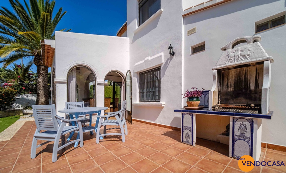Charming 4 bedroom villa at pinosol