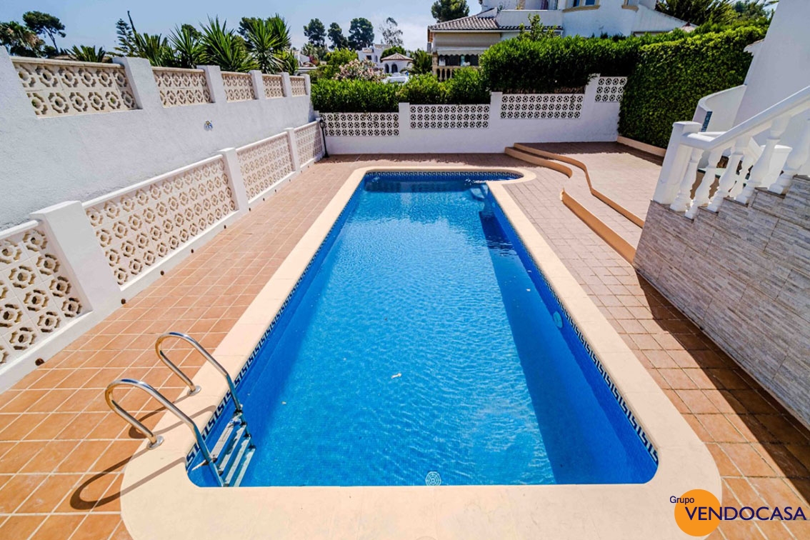 Charming 4 bedroom villa at pinosol