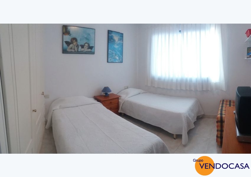 Nice apartment at the channel la Fontana
