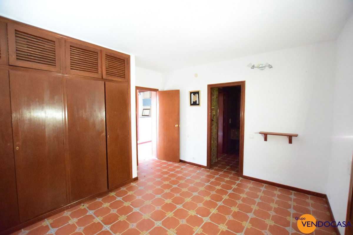 Bargain apartment in Altea