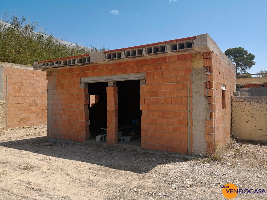 Huge Country house to (re) Build