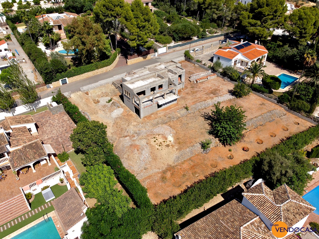 Large plot in Montgo with open views