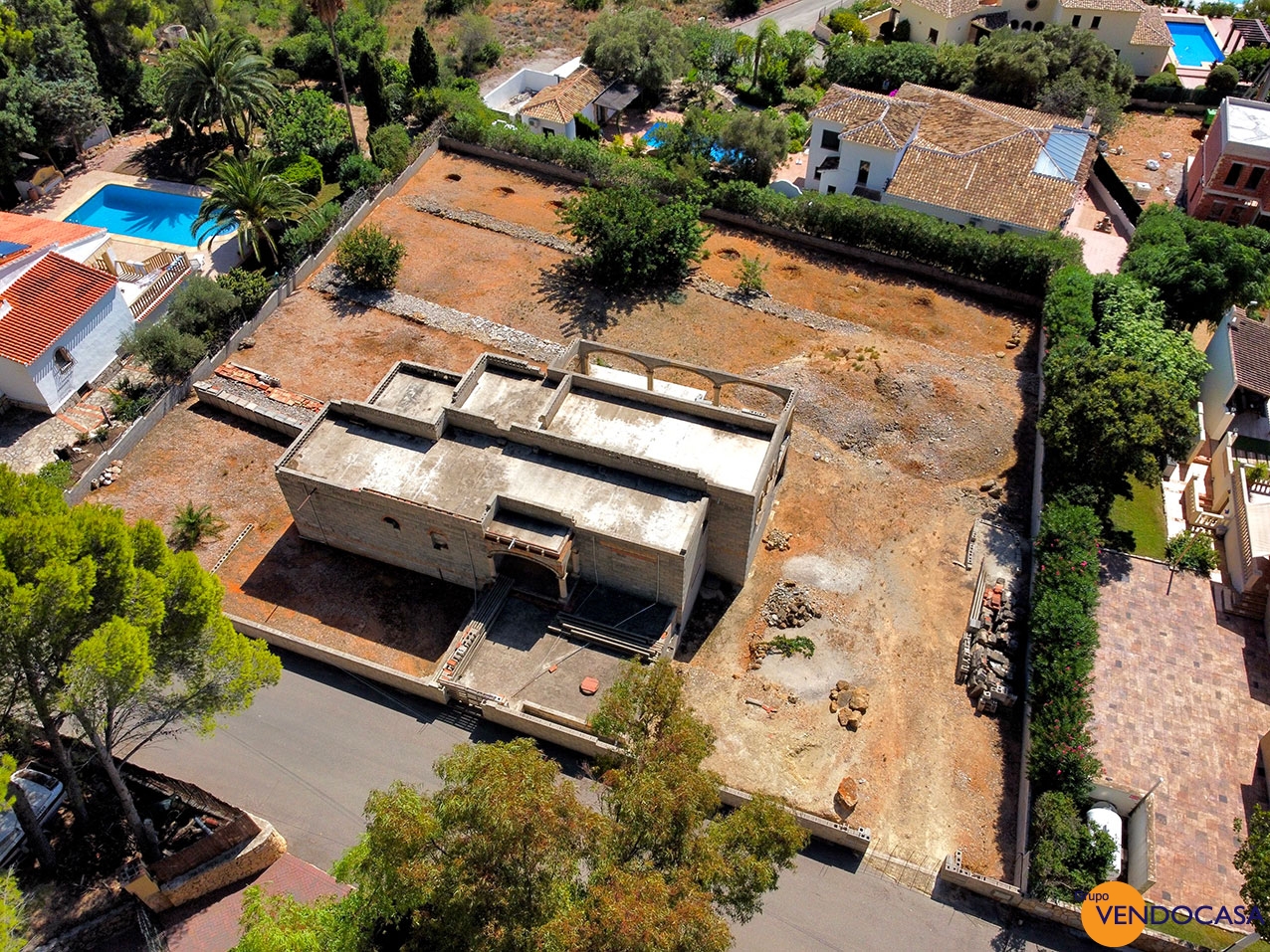 Large plot in Montgo with open views