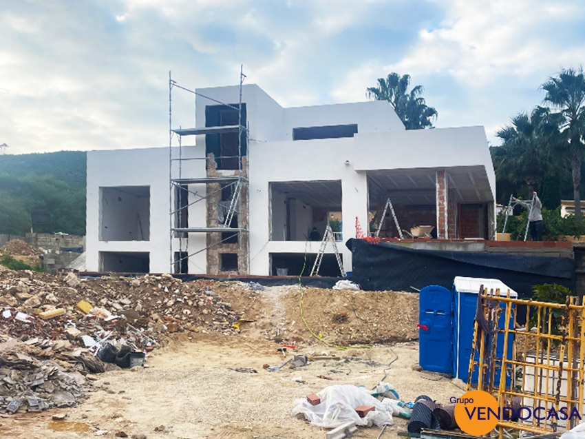 Luxury new build 4 bedroom villa