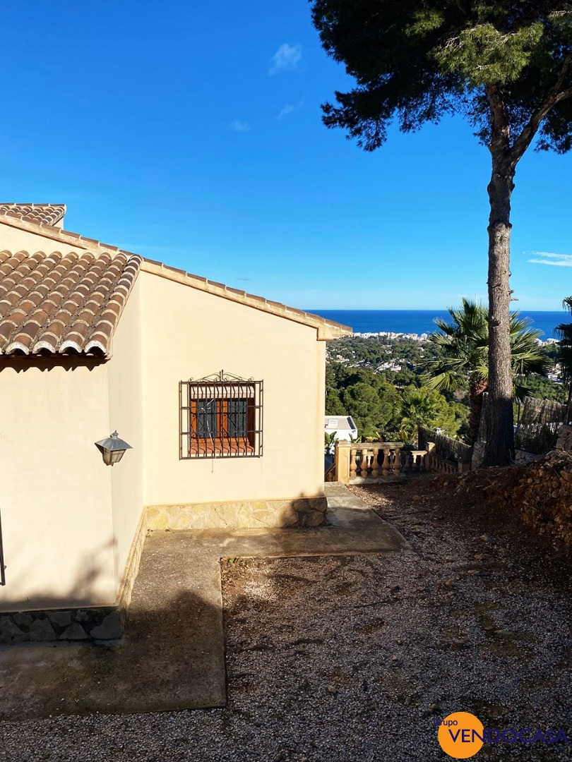 Unique located seaview villa in Javea