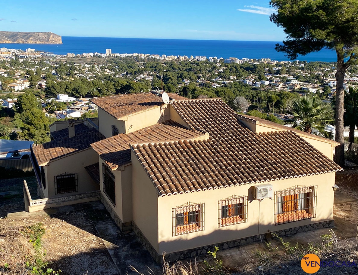 Unique located seaview villa in Javea