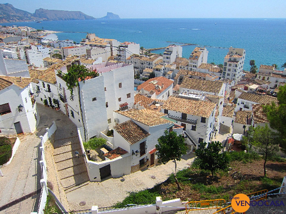 Superb townhouse at the historic center of Altea