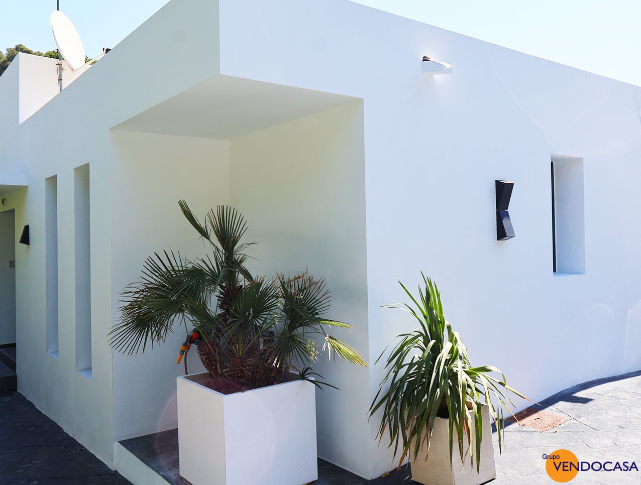 Luxury Modern villa with seaview