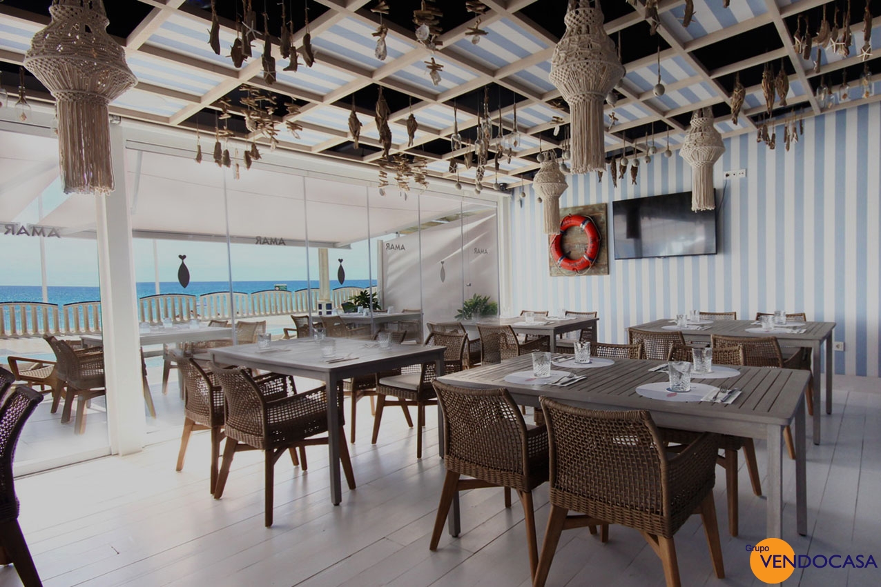 Frontline restaurant loung bar in Altea