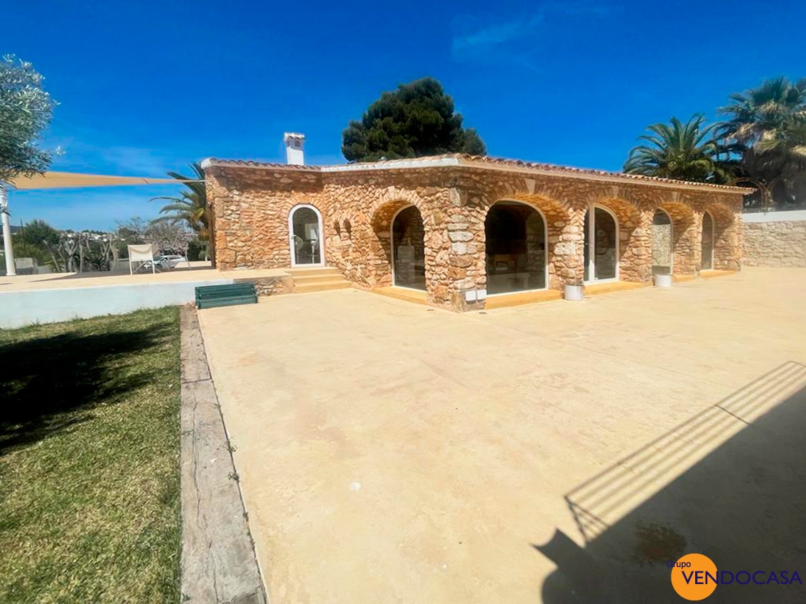 Superb traditional finca in Javea