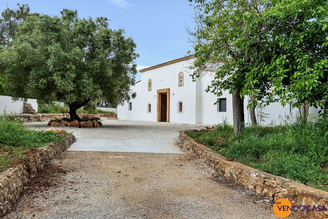 Beautiful Andalusian style finca