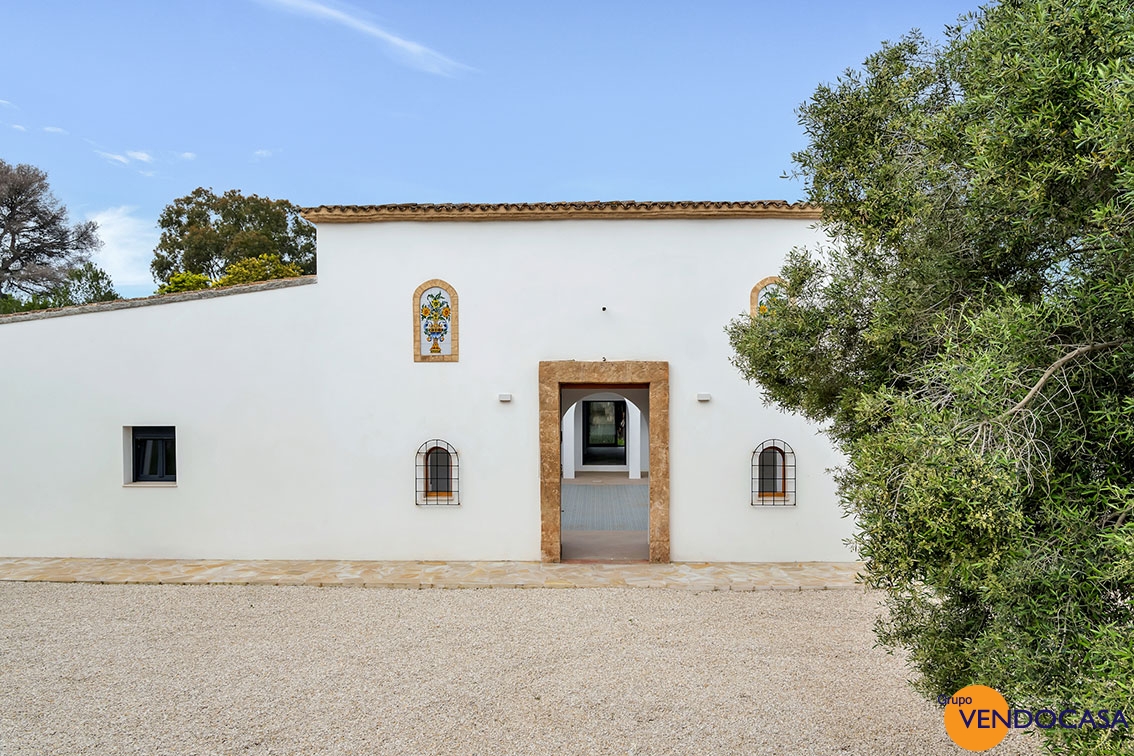 Beautiful Andalusian style finca