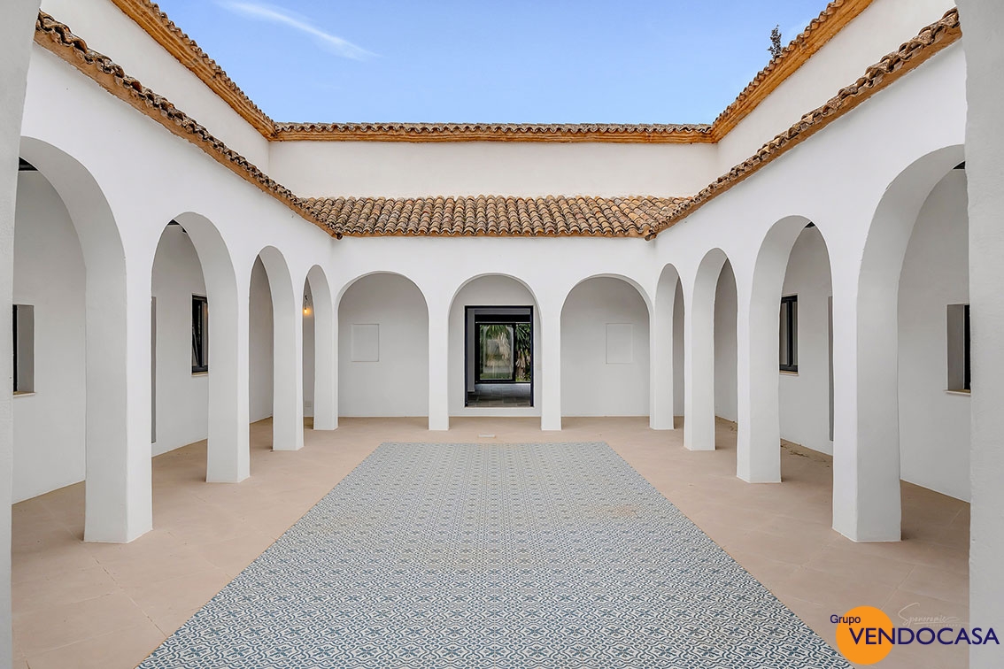 Beautiful Andalusian style finca