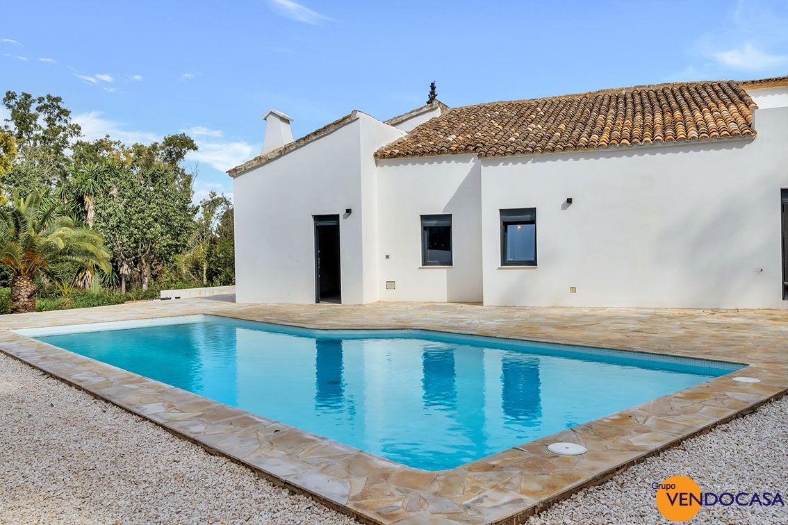 Beautiful Andalusian style finca