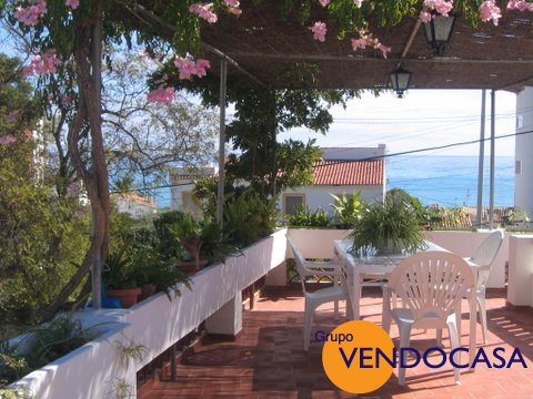 Nice 3 bedroom townhouse at 50 mtrs to the sea title=