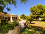 MODERN DESINE VILLA WITH PANORAMIC SEA VIEWS 