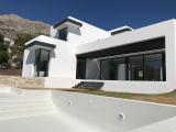 New build luxury villa at urb Monterico