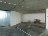 Huge Garage + parking top location