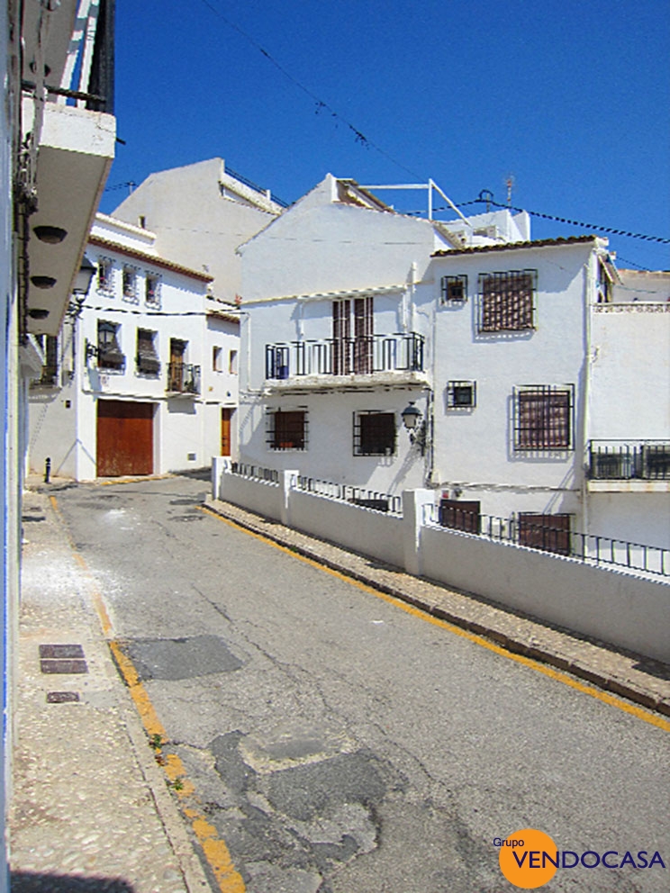 Superb townhouse at the historic center of Altea