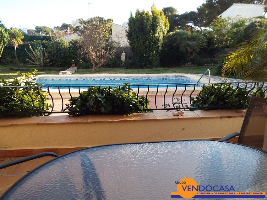 Nice villa with beautiful garden in Costa Nova