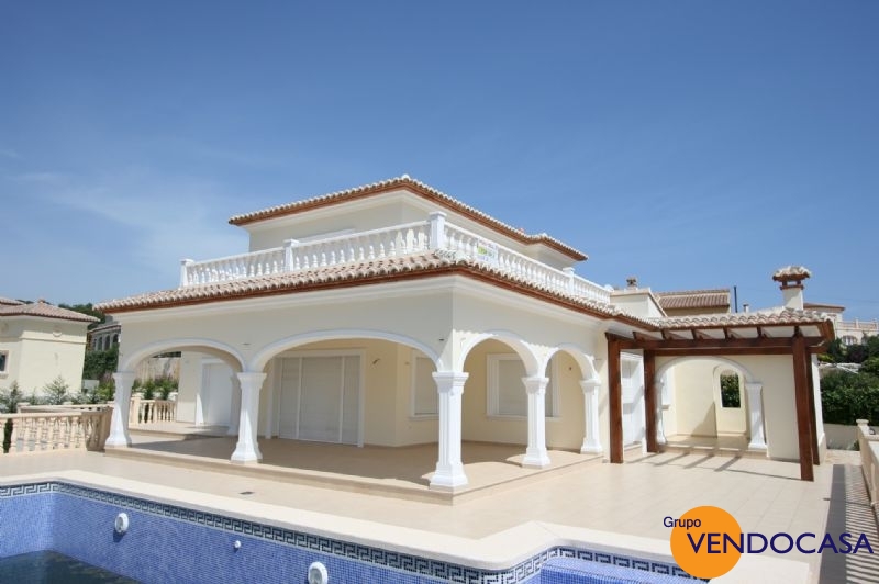 Superb 2 floors villa near the golf couse in javea