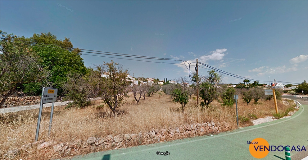 Bargain 4735m2 urban plot