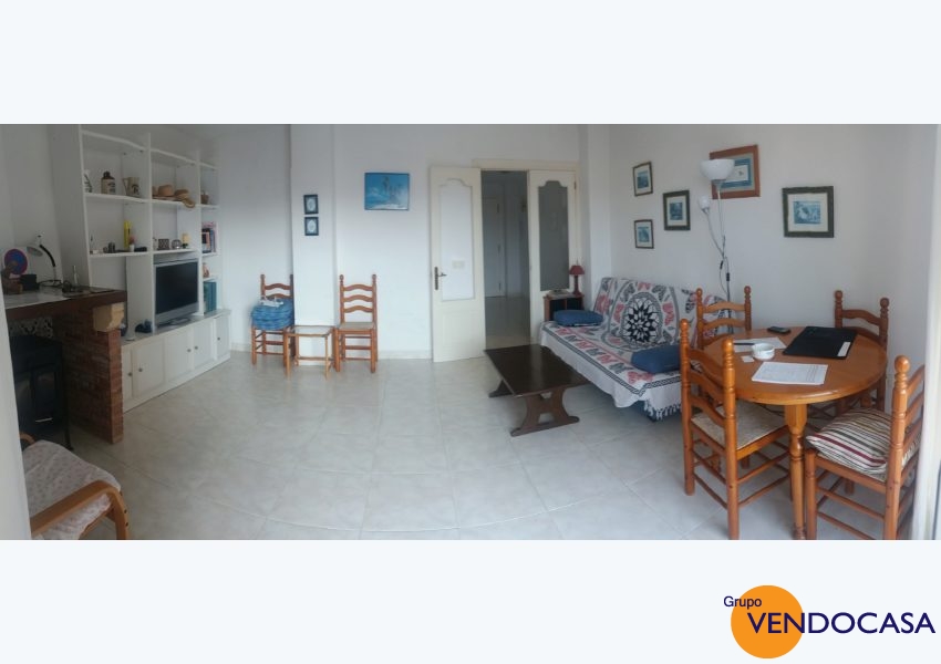 Nice apartment at the channel la Fontana