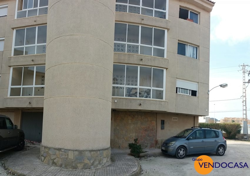 Nice apartment at the channel la Fontana