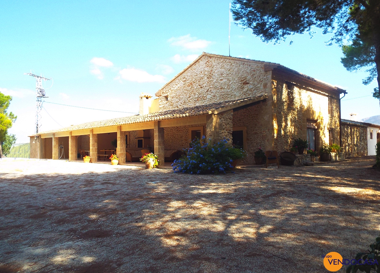 Huge finca at Vall de Cavall - Gata Javea title=