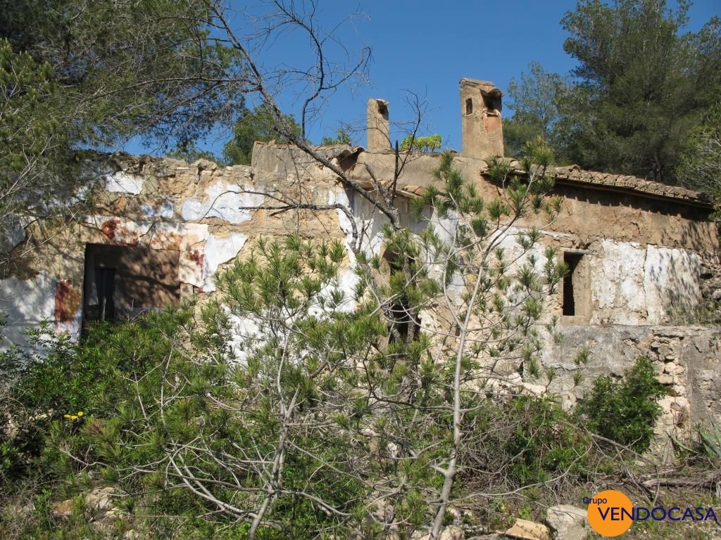 Old finca to reform at porticholl