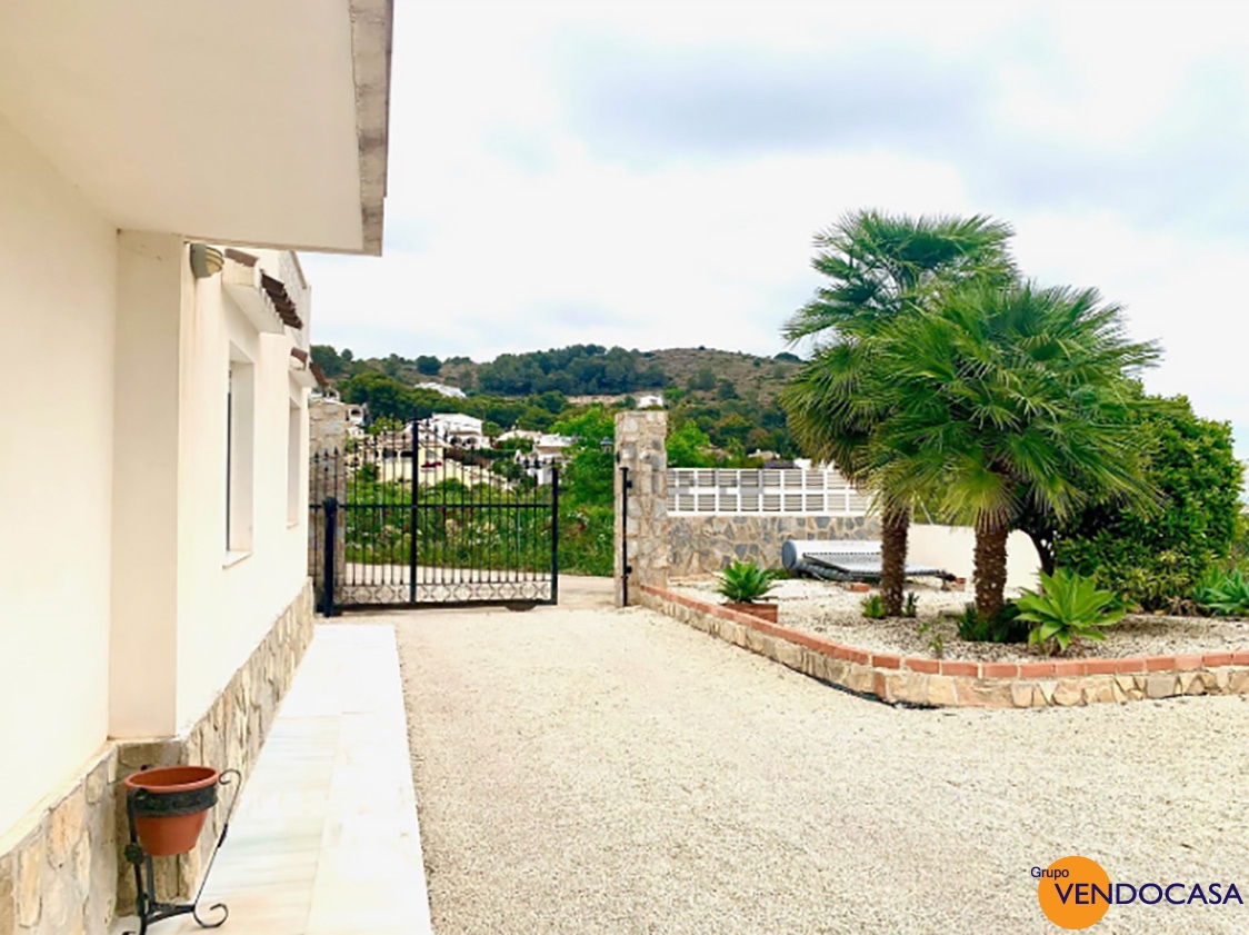 Large villa at the countryside of Javea