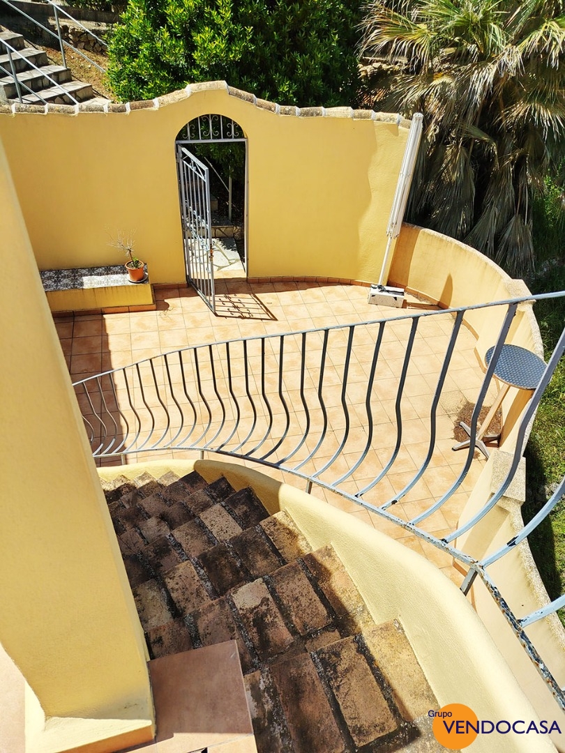 Stunning villa with seaview