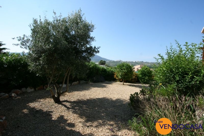 Superb 2 floors villa near the golf couse in javea