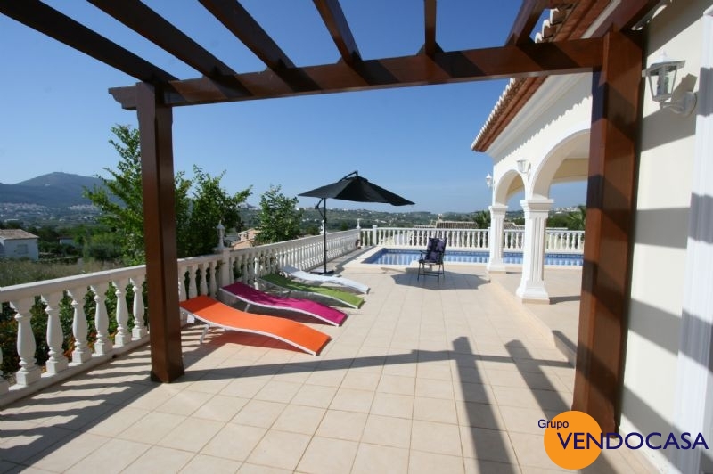 Superb 2 floors villa near the golf couse in javea