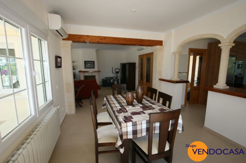 Superb 2 floors villa near the golf couse in javea
