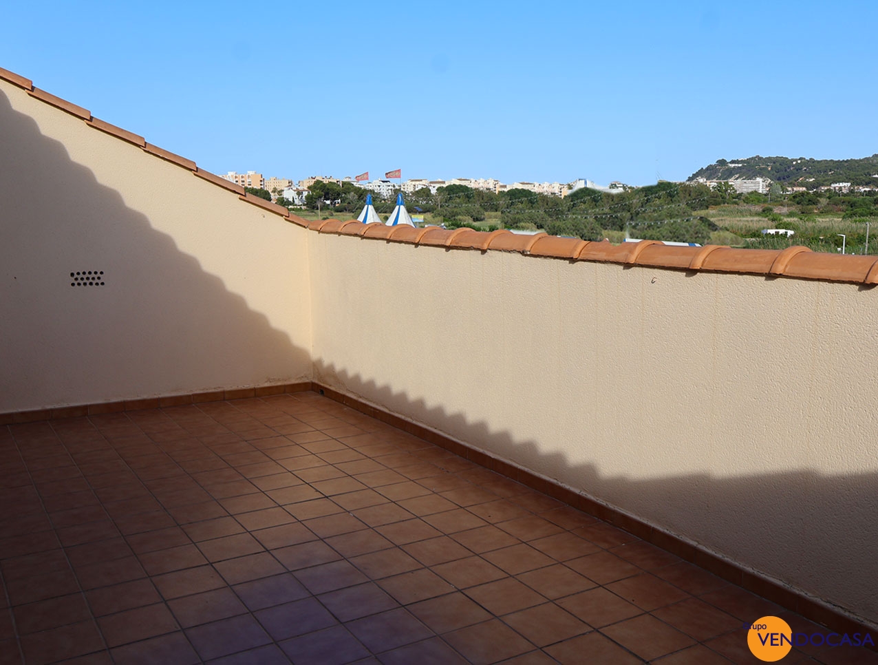 Top floor Duplex apartment at Arenal beach