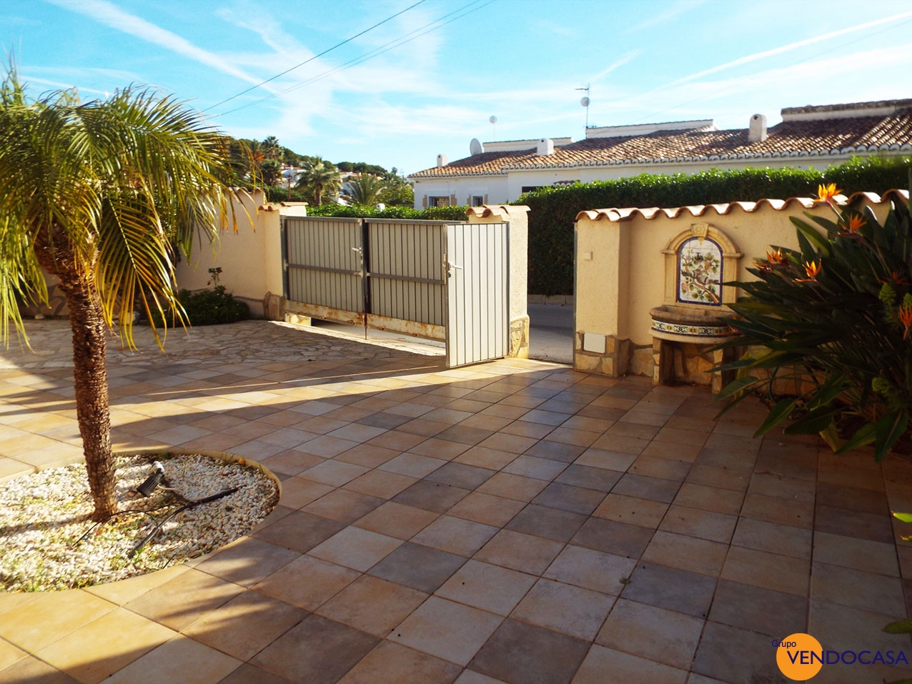 Nice 2 levels villa with seaview