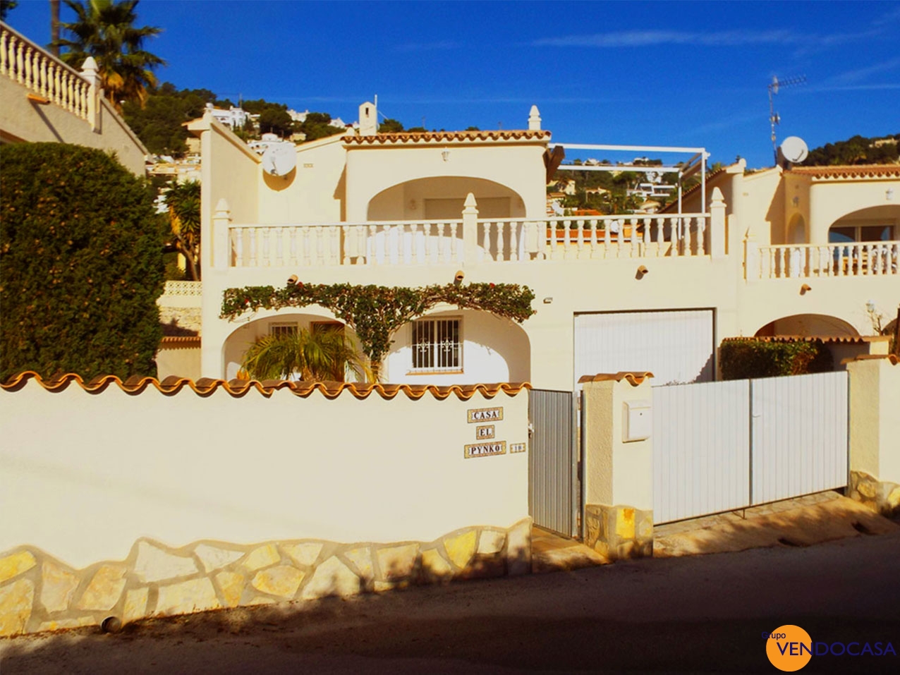 Nice 2 levels villa with seaview