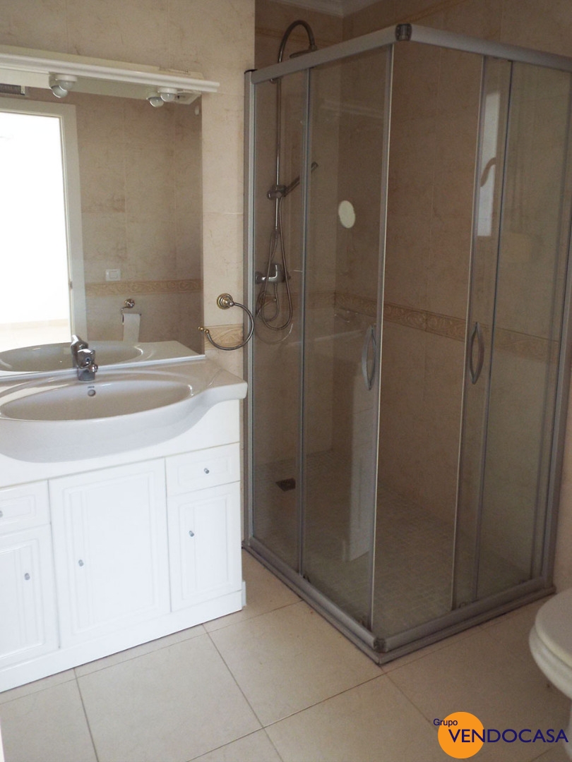 Nice 2 levels villa with seaview