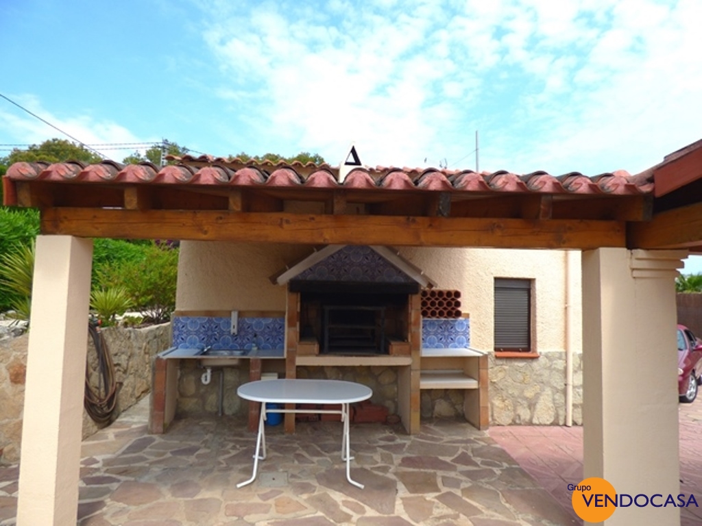 Nice villa close to the Arenal beach