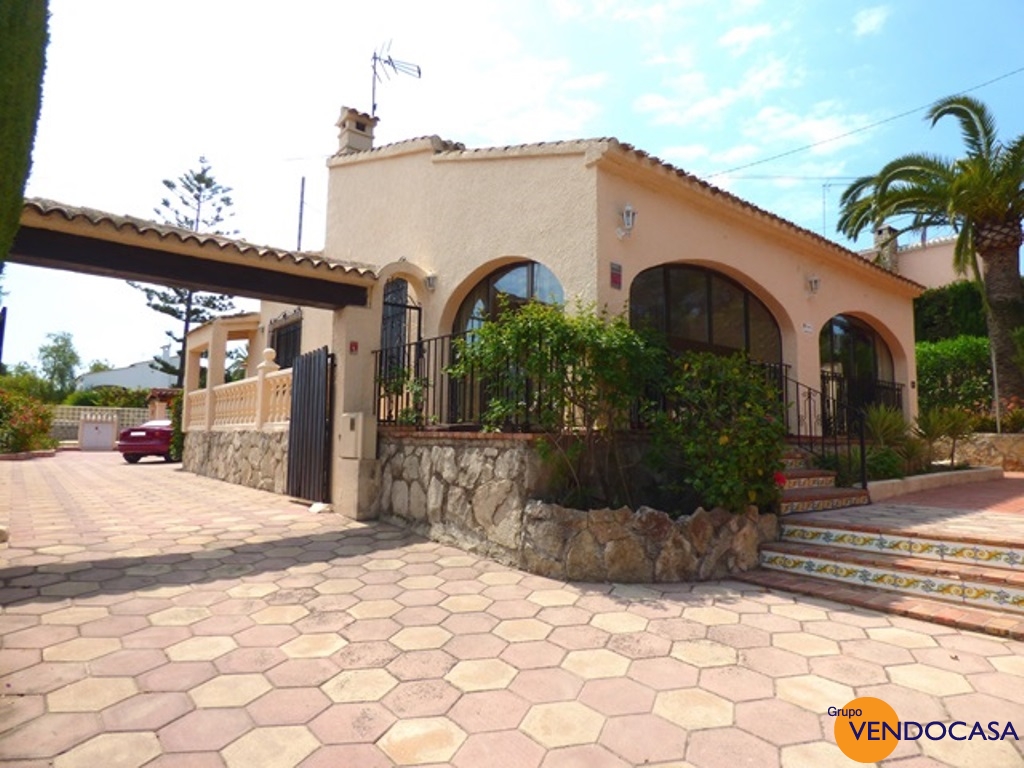 Nice villa close to the Arenal beach
