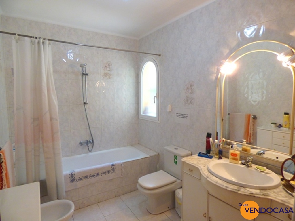 Nice villa close to the Arenal beach