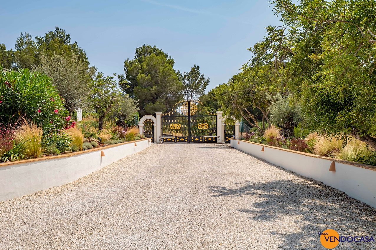 Superb renovated finca at Tarraula Javea
